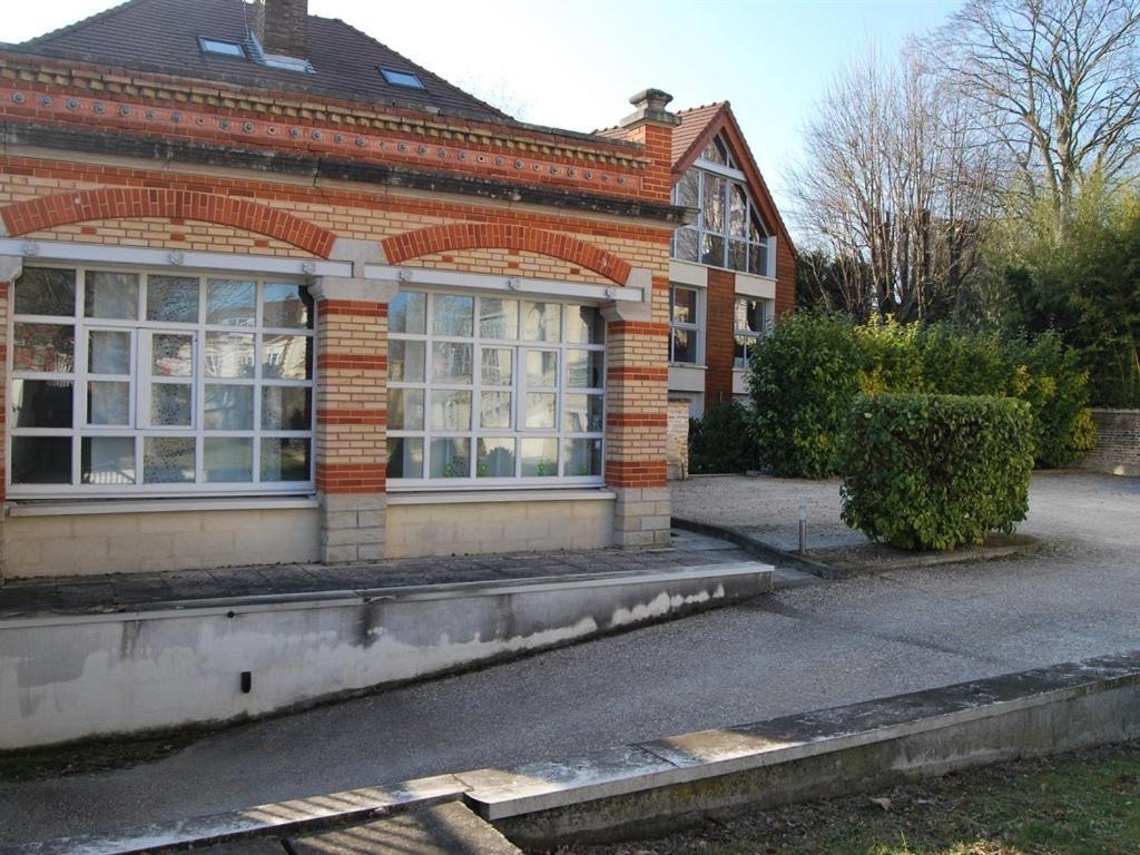Gite La Tour Boileau Troyes Exterior photo