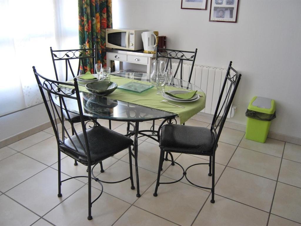 Gite La Tour Boileau Troyes Exterior photo